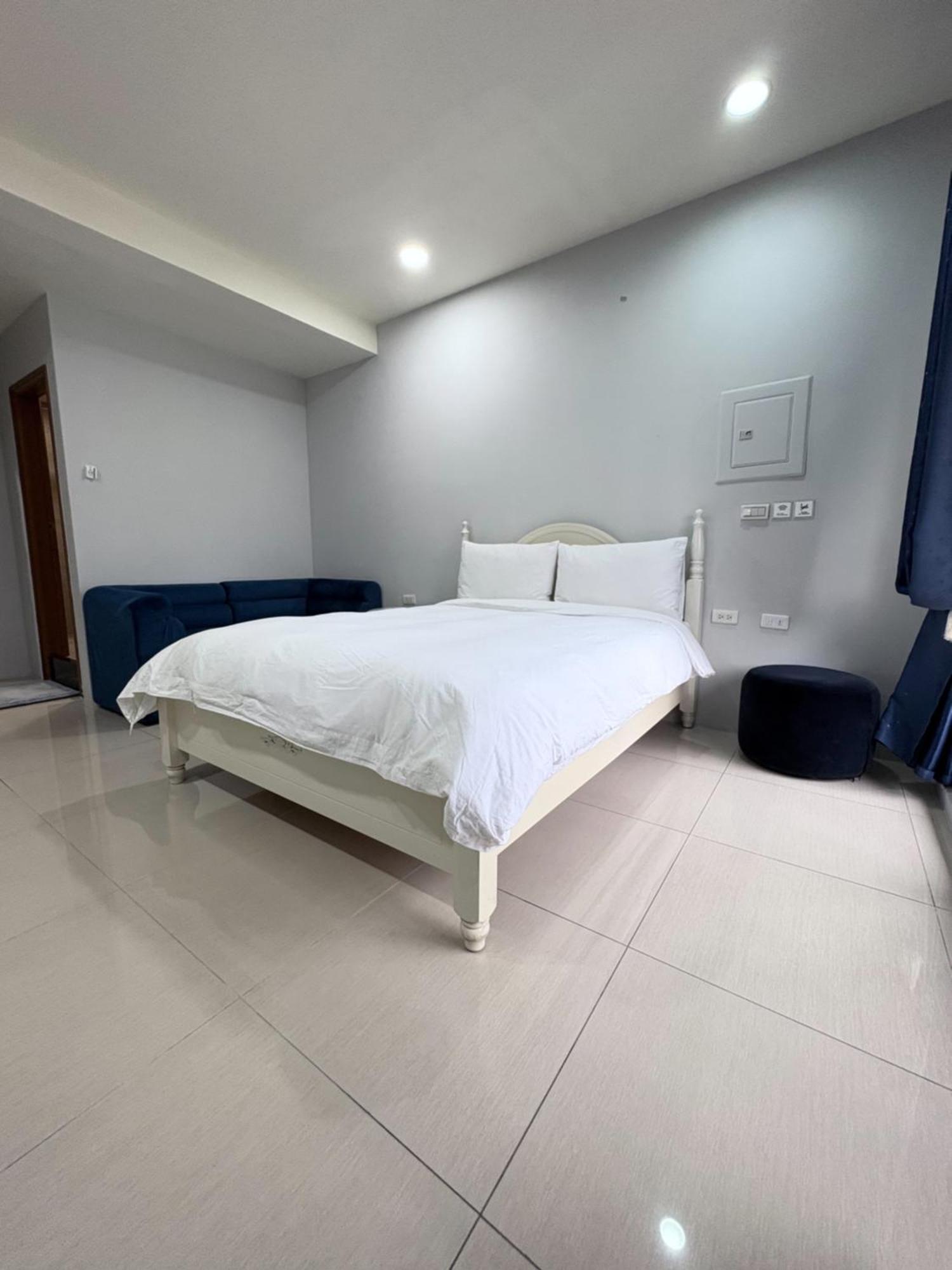 Kaohsiung Raifong Corner Homestay Exterior foto